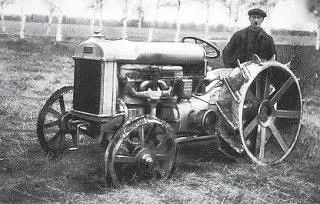 🚜 В Чесменском округе нашли уникальные воспоминания основателя местного музея Андрея Б...