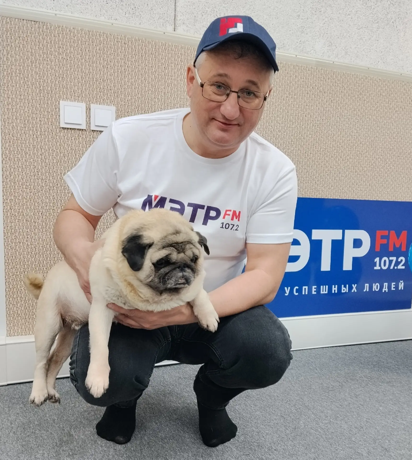 🎉Сегодня День рождения у ведущего МЭТР FM Сергея Баринова – ироничного, мудрого и неве...
