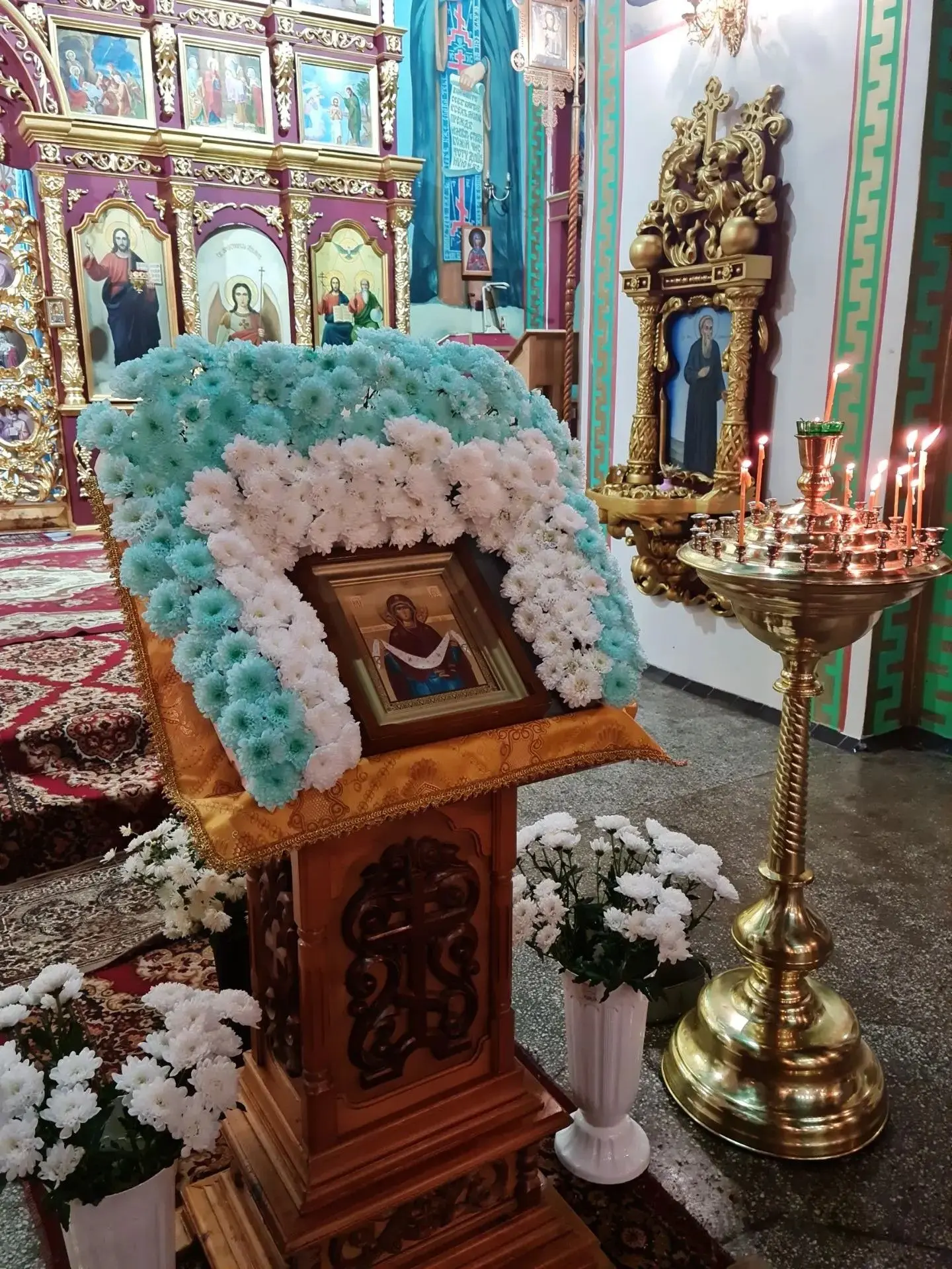 Доброе утро! С праздником Покрова Пресвятой Богородицы!