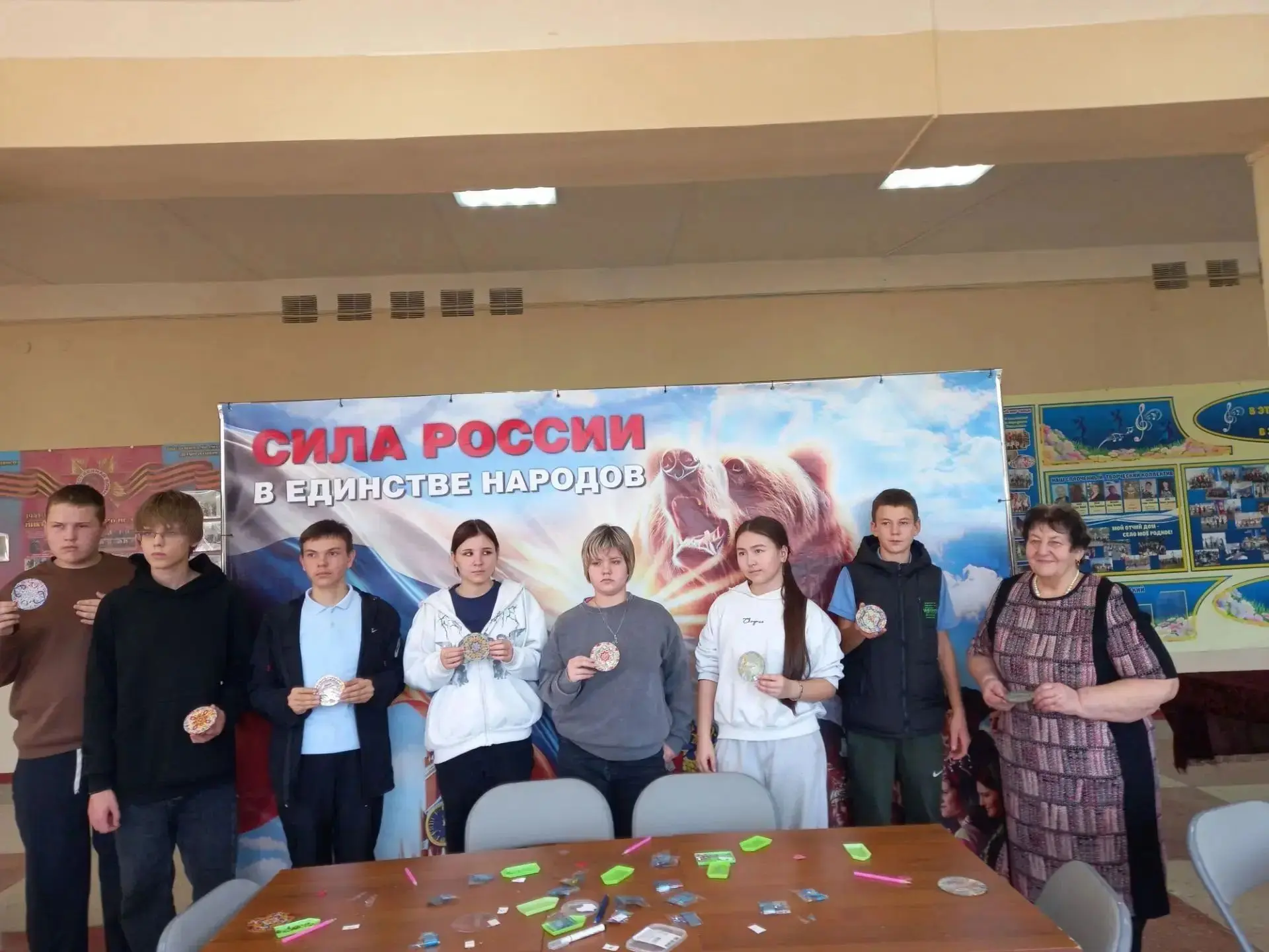 ✨ В Александровском СДК прошёл  мастер-класс по созданию национальных орнаментов из стр...
