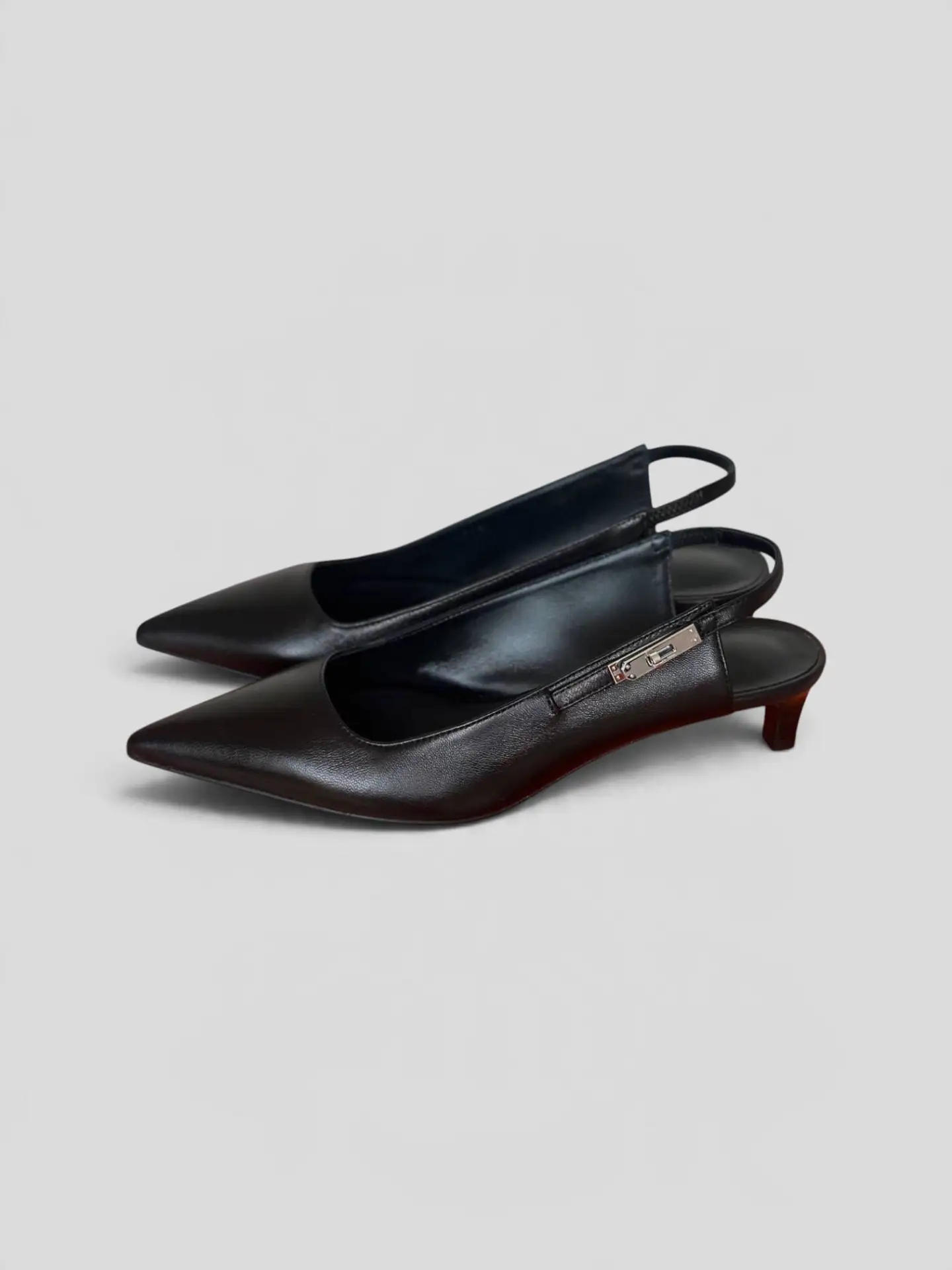 Новые туфли Hermes Lover, маркировки: 38, 38.5.