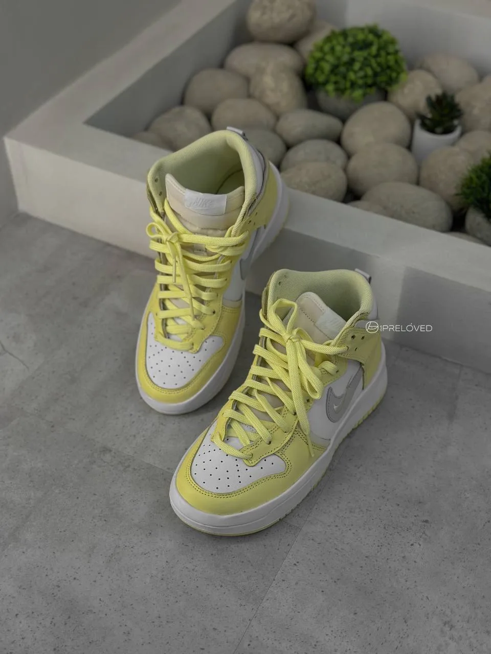 Новые кроссовки Nike Dunk High Up в лимонно-желтом цвете. Маркировка 7US (40RU), без ко...