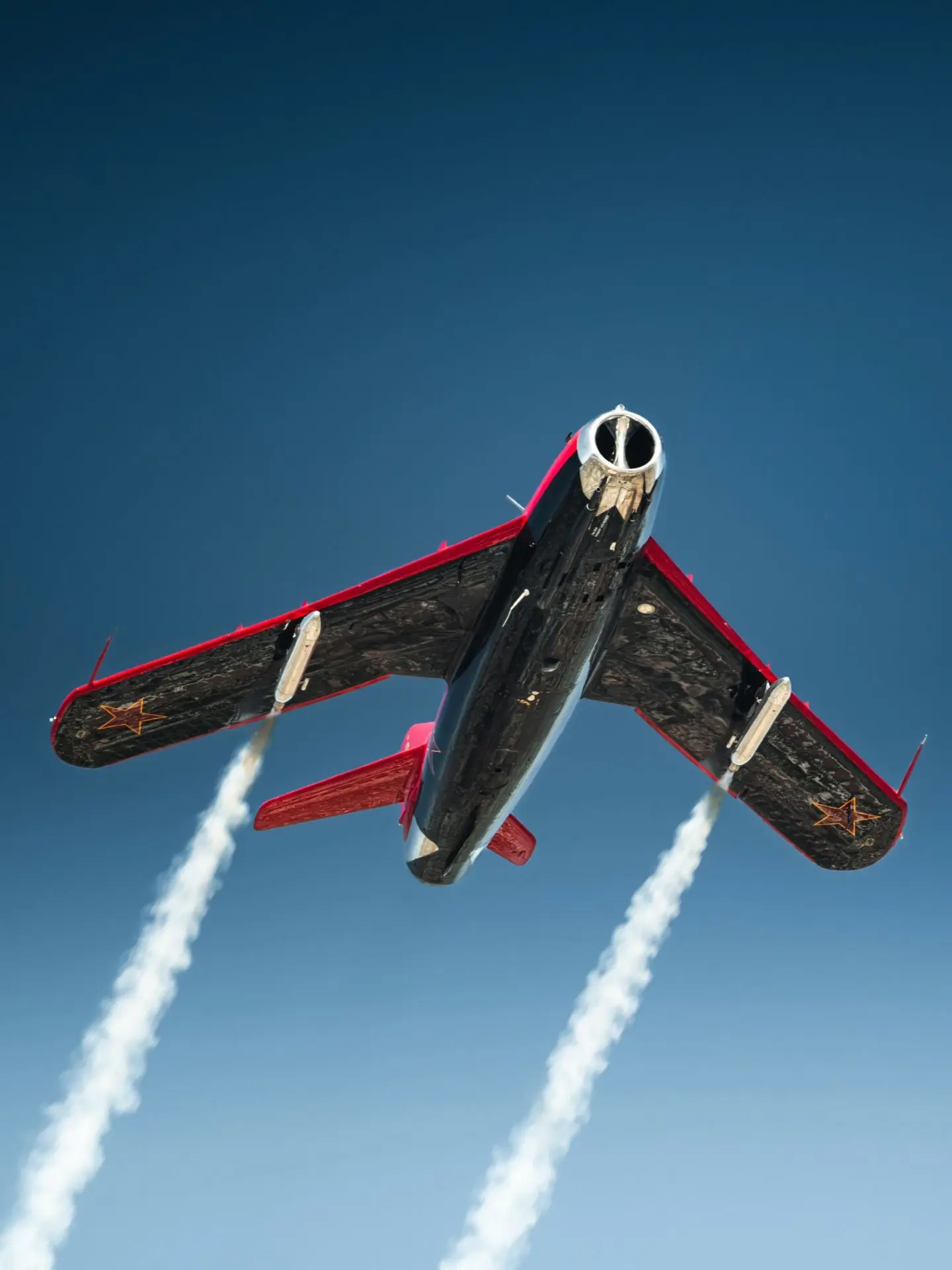 Советский МиГ-17 на Pacific Airshow в США