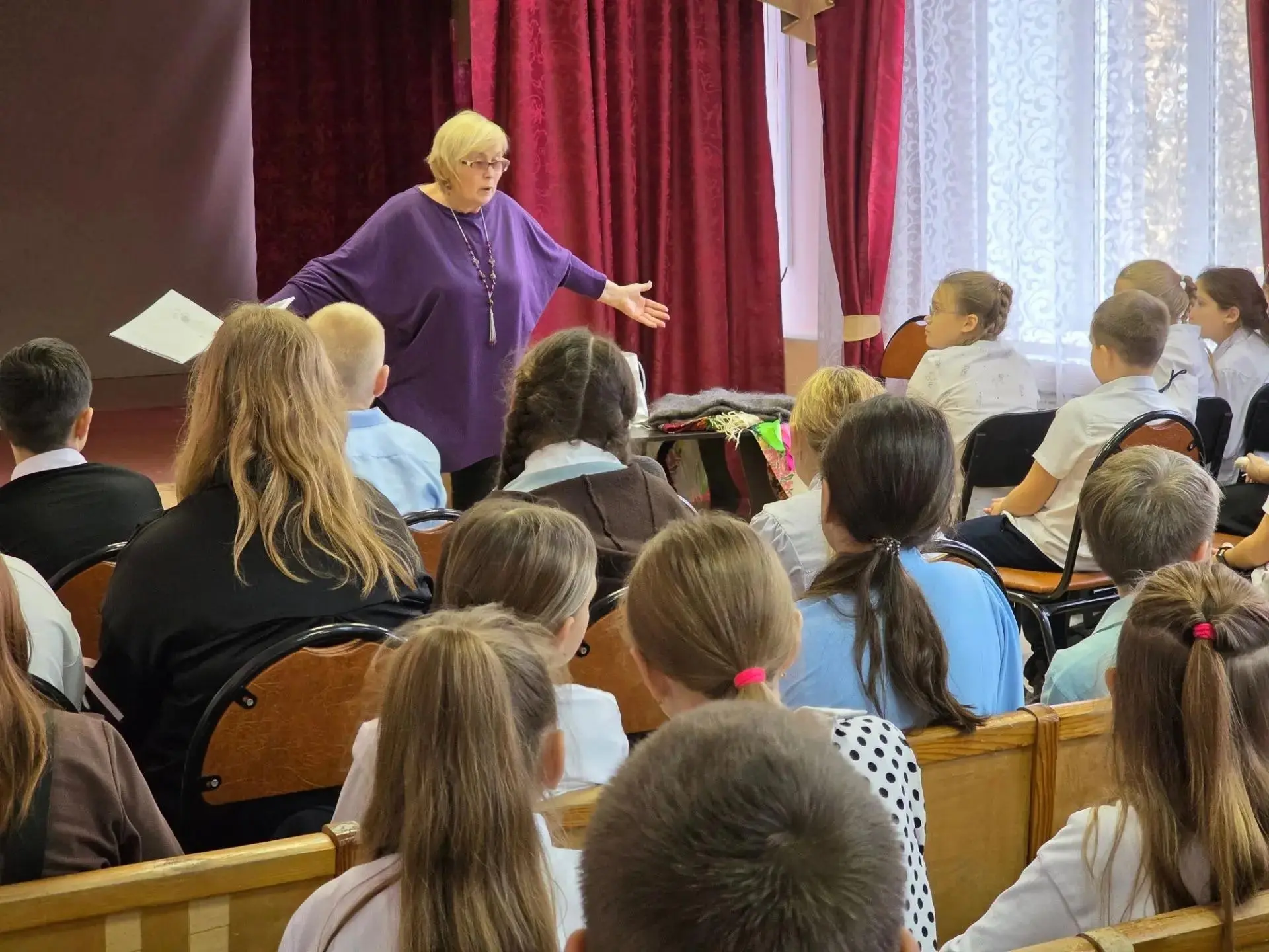 📚🧣 «Я всехняя бабушка»: в Барабинске согрели сердца!