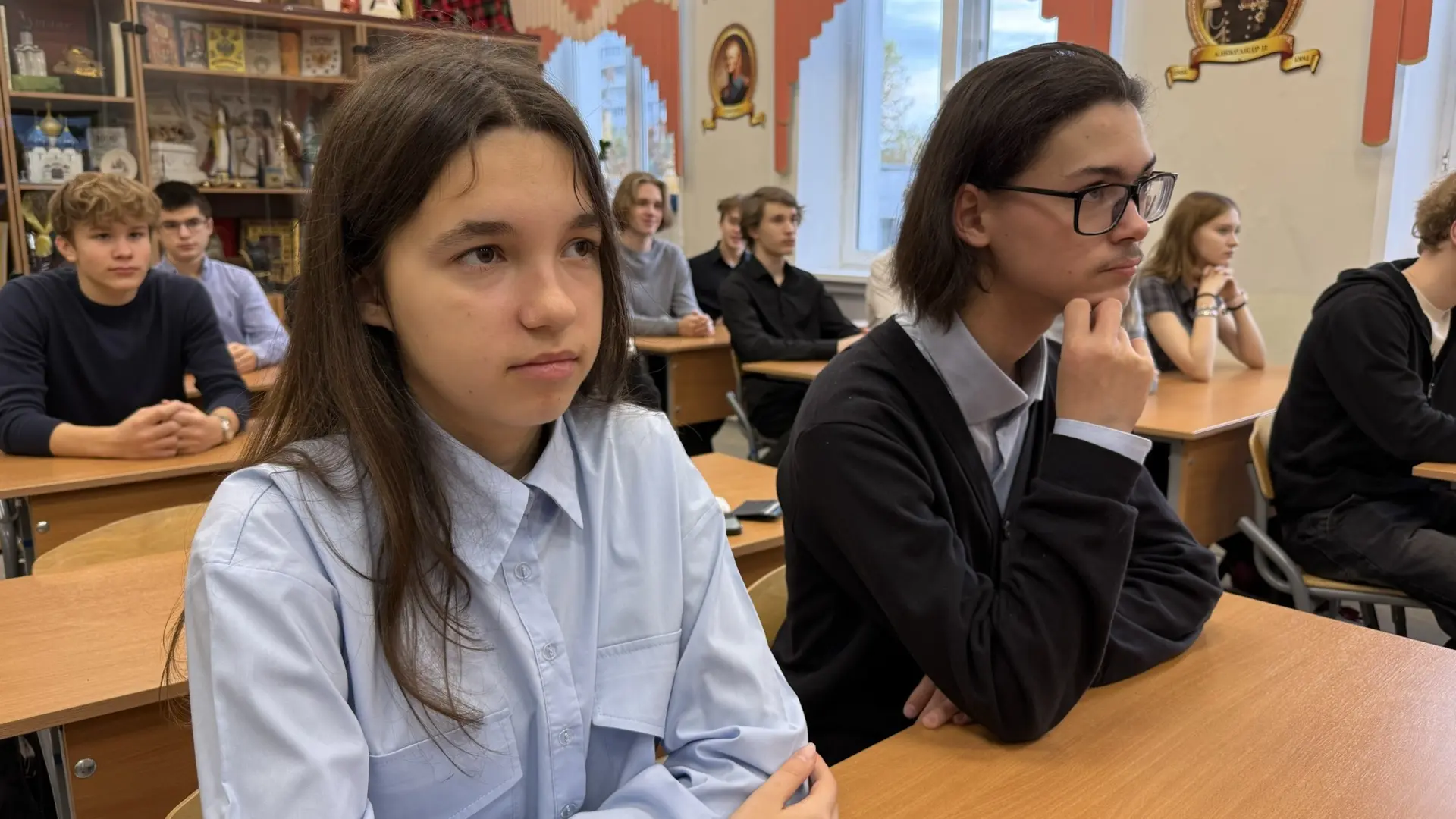 Сегодня в школе на уроке «Разговоры о важном» обсудили безопасность в интернете. Младши...
