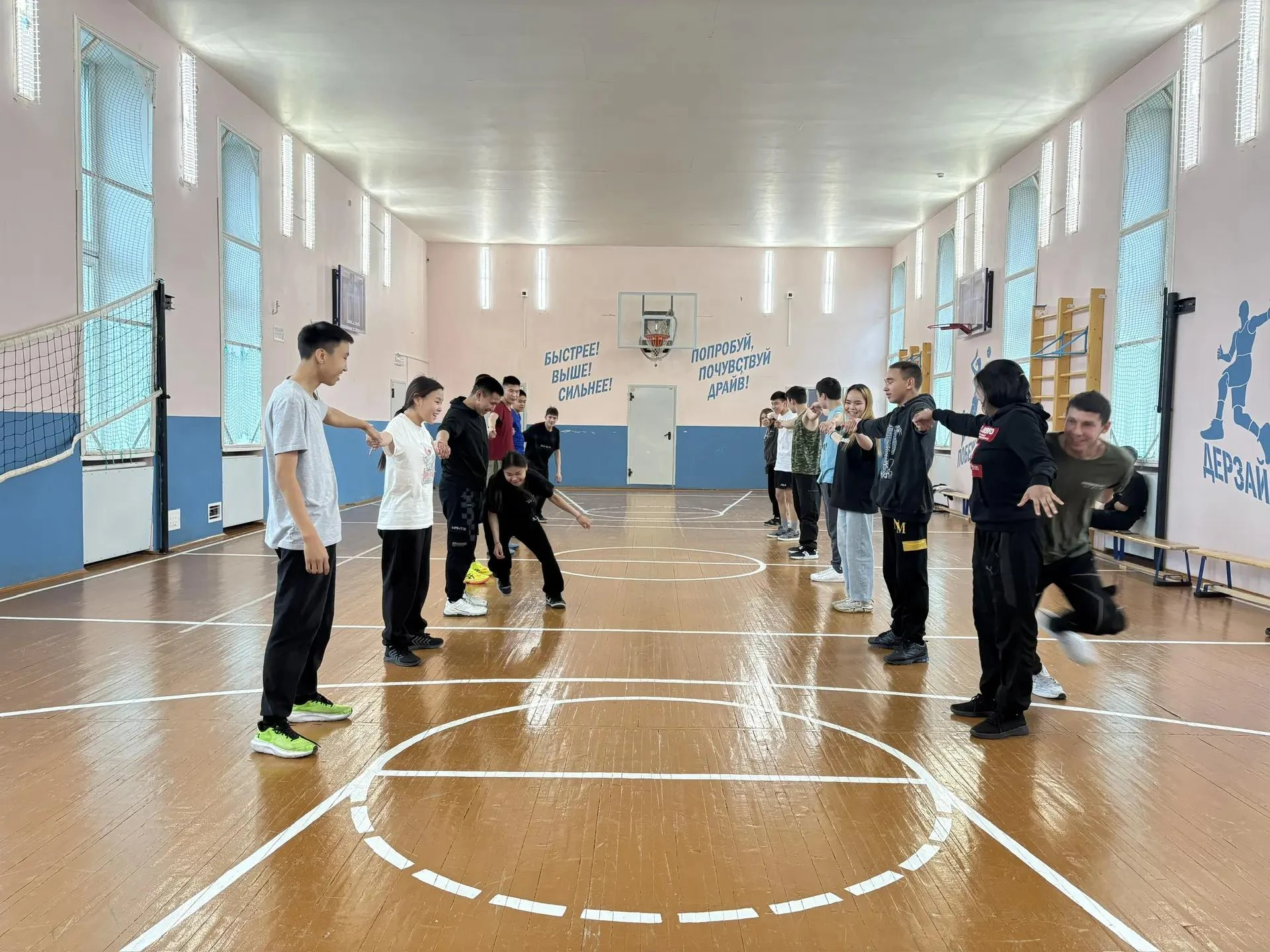 🏃‍♂️ Жизнь общежития: «Весёлые старты» — Студенты за ЗОЖ!