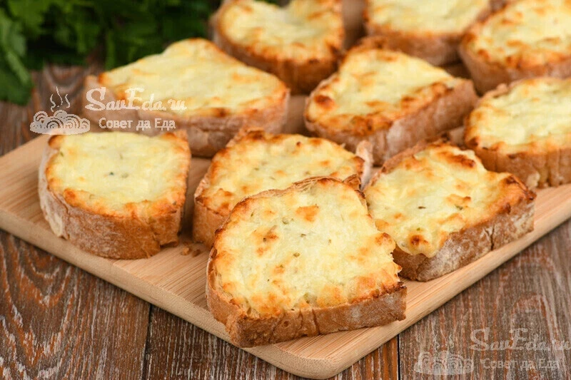 Быстрые бутерброды с творогом и сыром