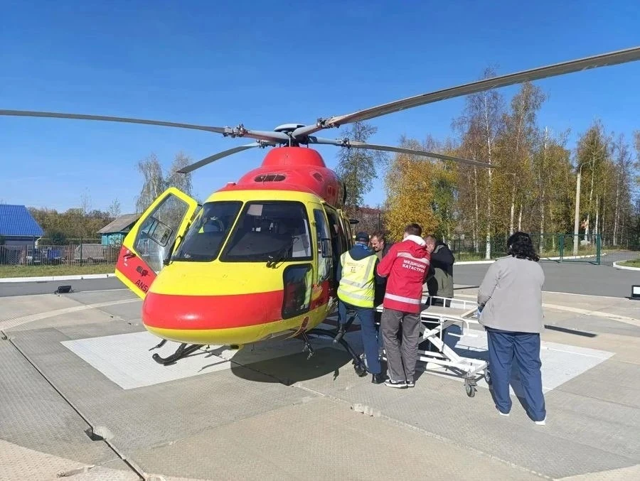 Санавиация доставила в Чебоксары двух кардиопациентов из Шумерли