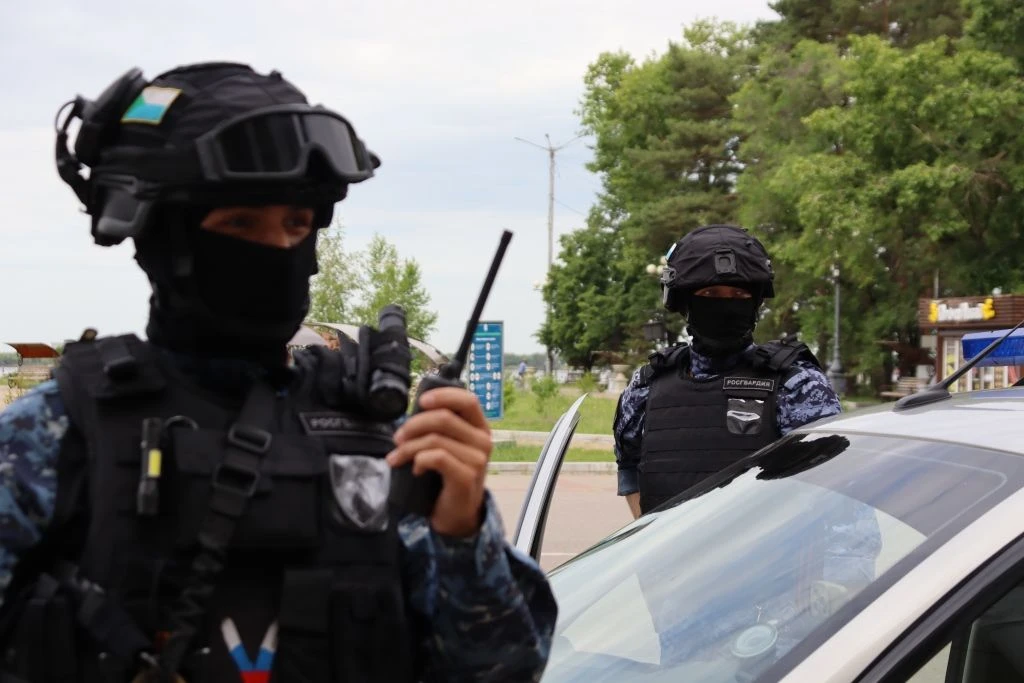 В Хабаровске росгвардейцы обеспечили правопорядок во время финального матча за Кубок Ро...