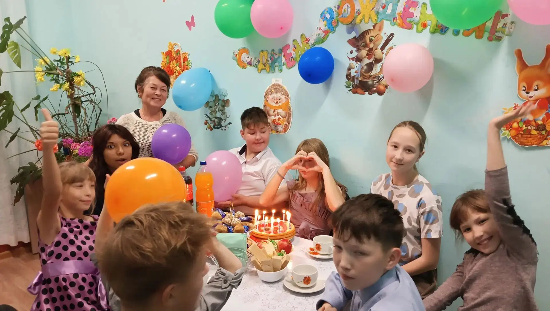 🥳🎂🎉Сегодня мы от всей души поздравили нашу прекрасную девочку Карину с днем рождения...