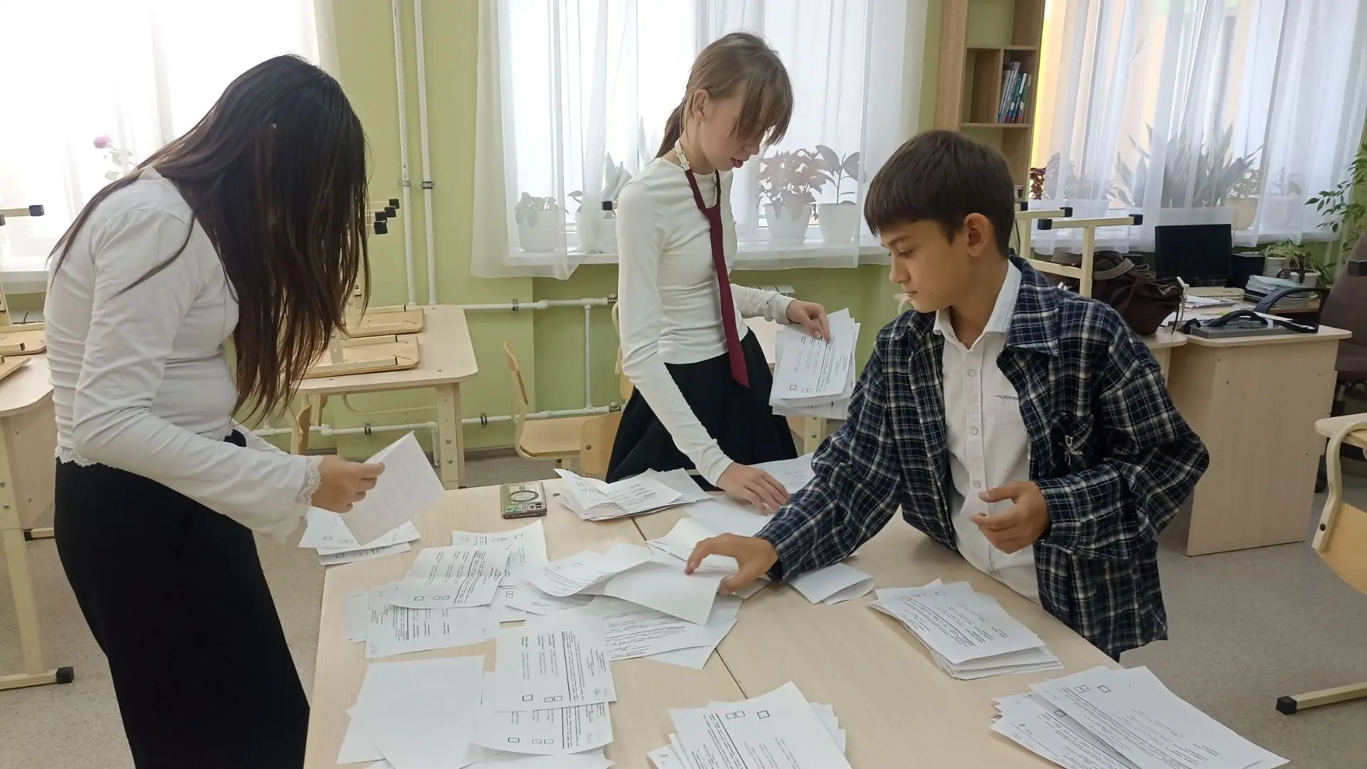 В нашей школе прошли выборы президента органа ученического самоуправления! 🎉