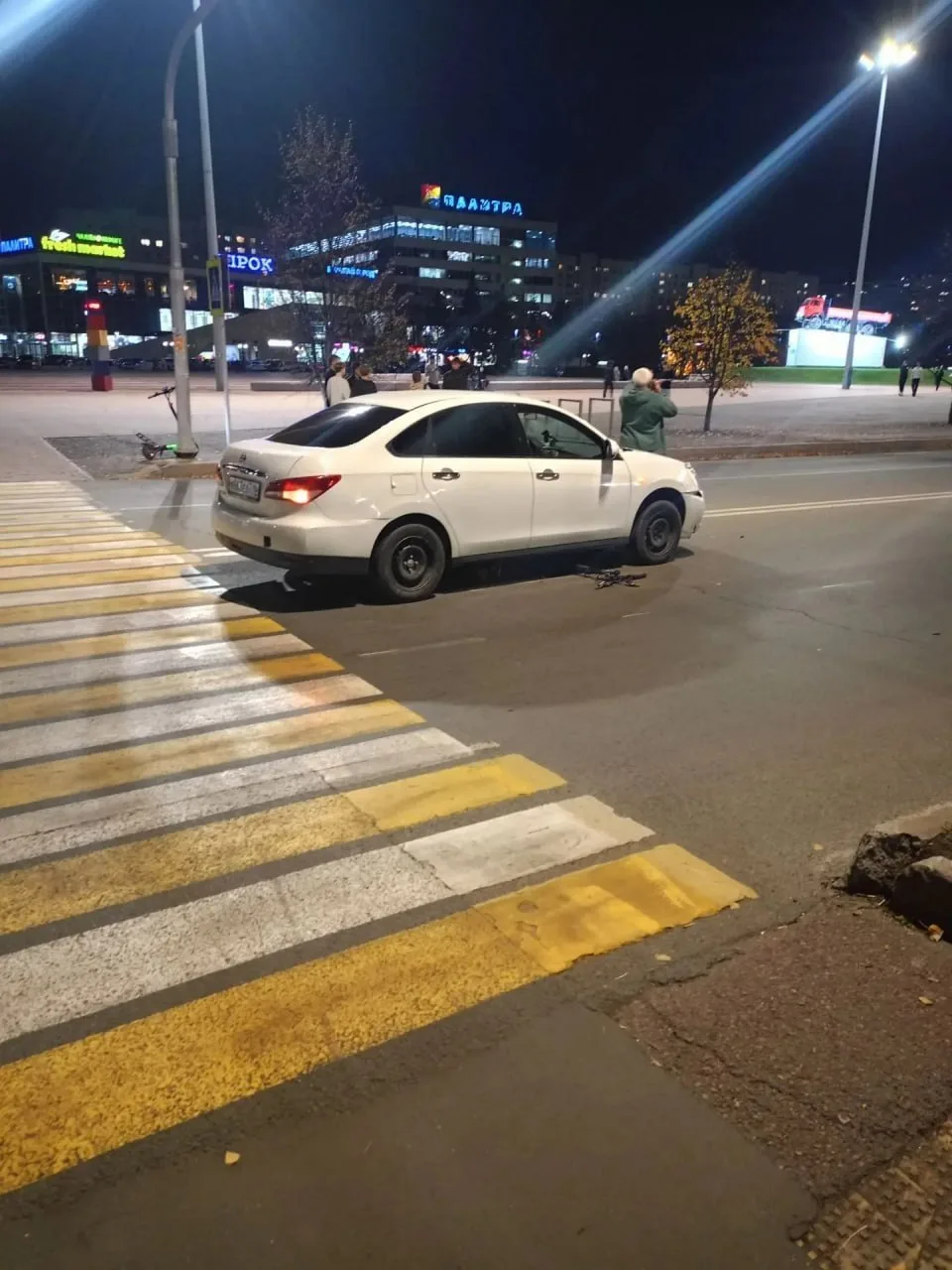 Сбили электросамокатчика возле Палитры