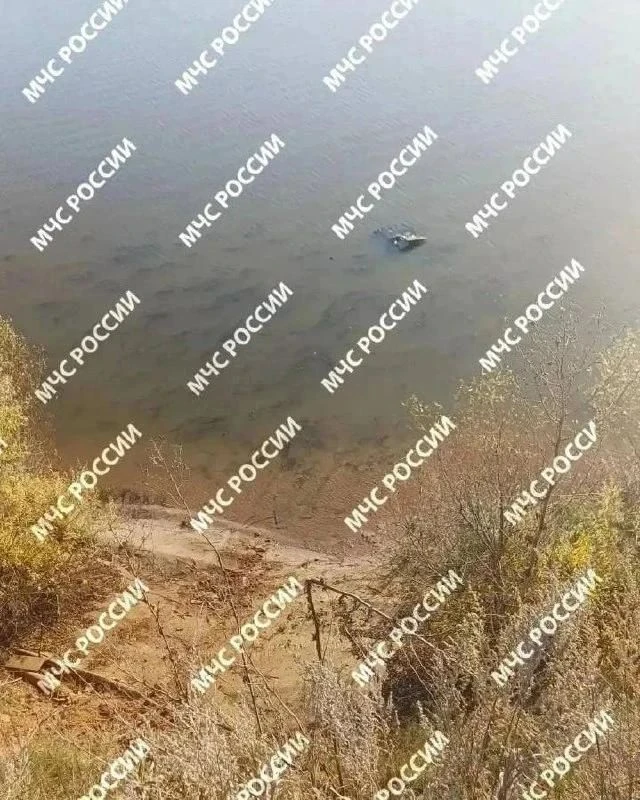 ⚡️Машина упала с обрыва в реку под Казанью — погибли два человека