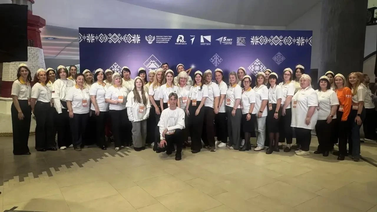 Новая философия воспитания: от диалога к действию! 🌍🧑🏫
