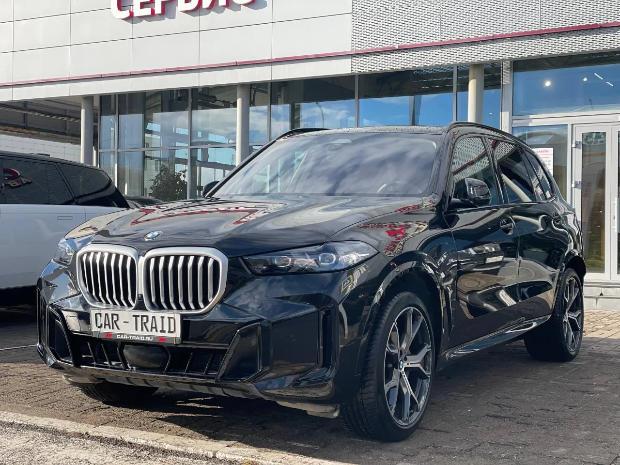 🚘 В наличии BMW X5 IV (G05/G18) Рестайлинг, 2024, 2.0 AT (258 л.с.), 33.687 km