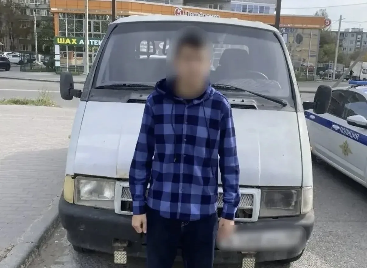 В Астрахани 18-летнего водителя «Газели» оштрафовали за перевозку людей в кузове и опас...