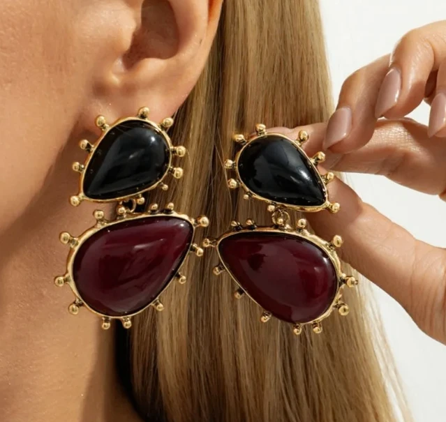 Серьги Цвет: черно-бордовый арт. с Ozon 3759159991 купила за 161 ₽