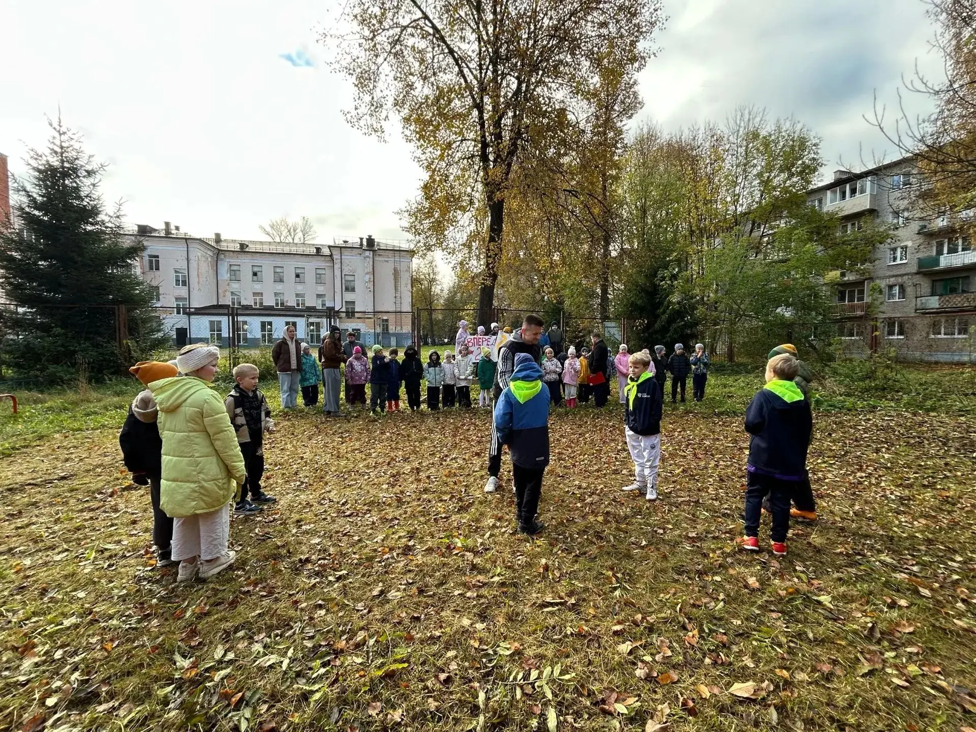⚽ Покровский футбольный турнир среди начальных классов: азарт, командный дух и яркие эм...