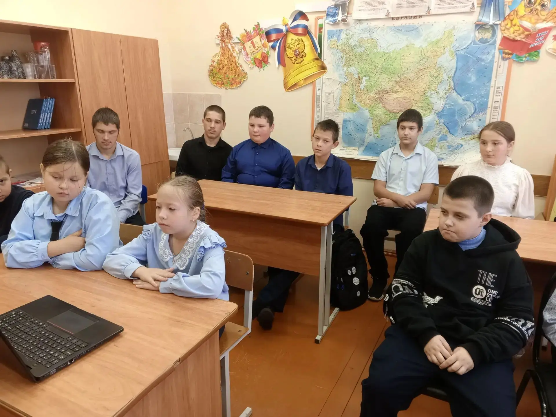 📢 В МБОУ "Плосковская ООШ" завершилась акция "Чистое поколение"