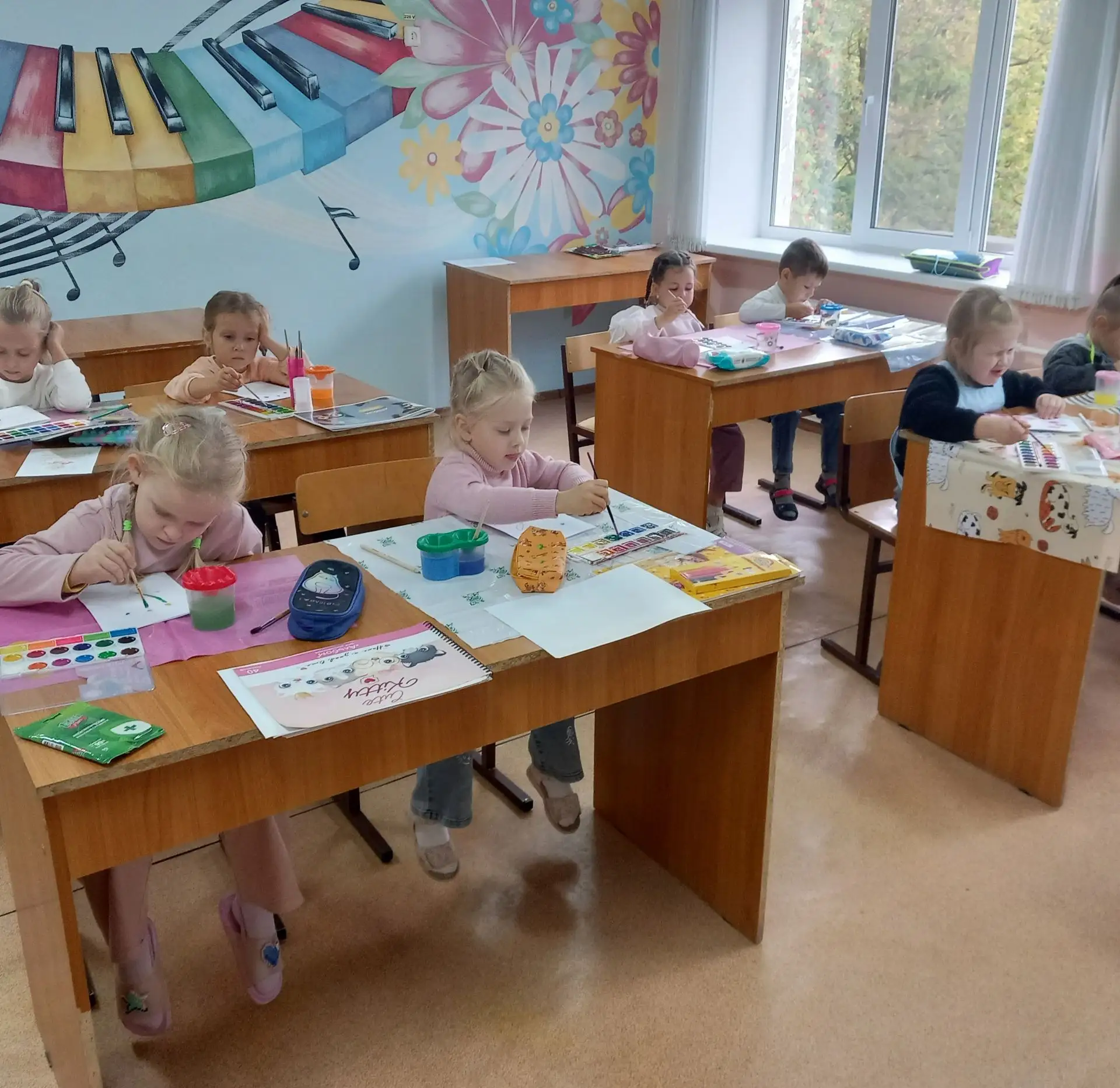 В преддверии Дня учителя на отделении общего эстетического образования состоялась творч...