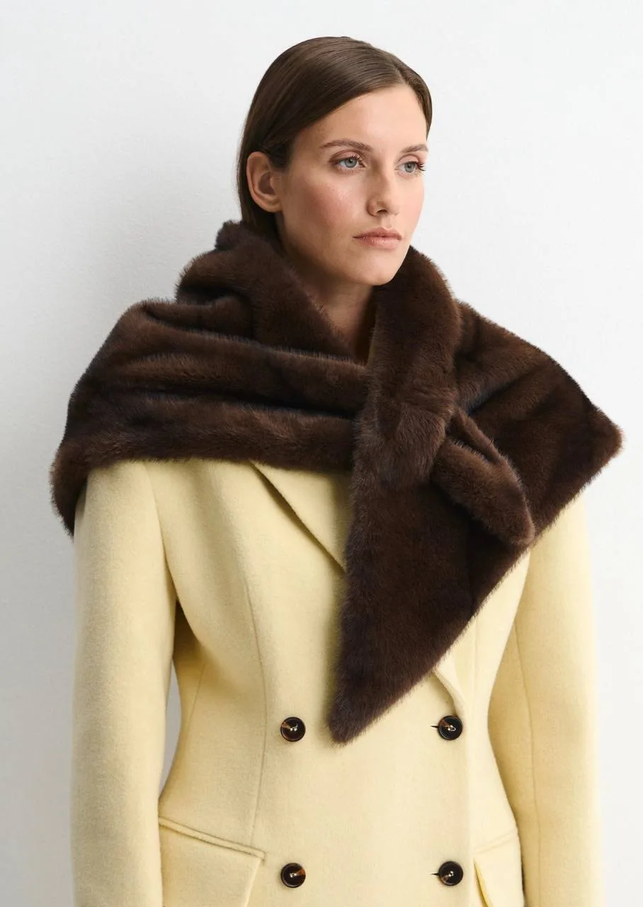 Еще немного фантазий на тему меха от Love Republic.