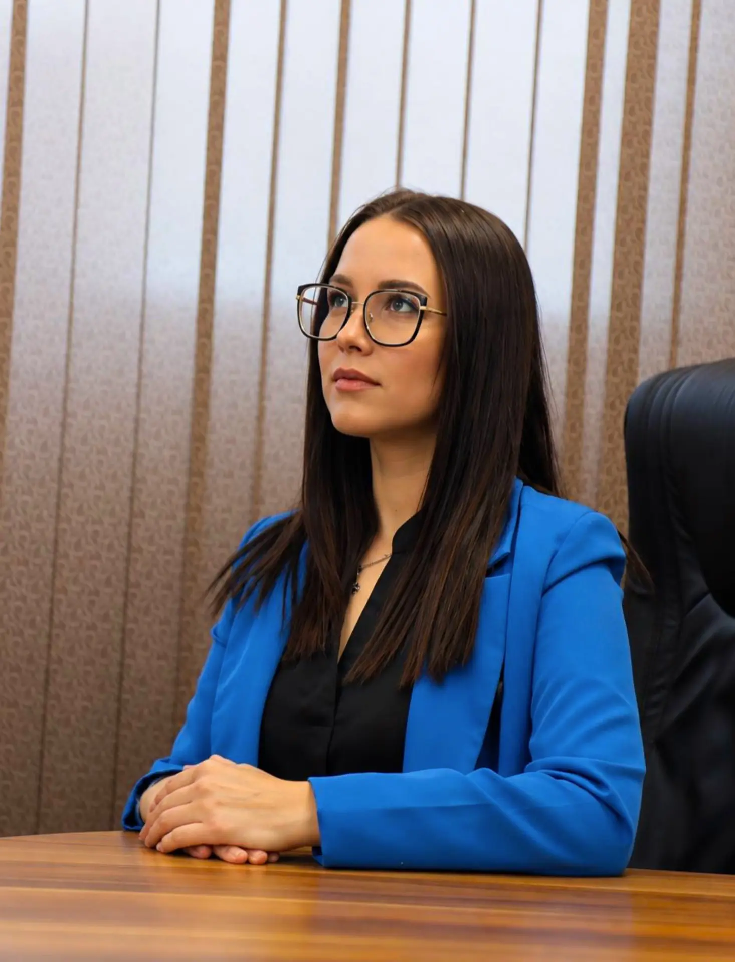 Здравствуйте! Меня зовут Екатерина, я представитель компании «Вариант ДВ».