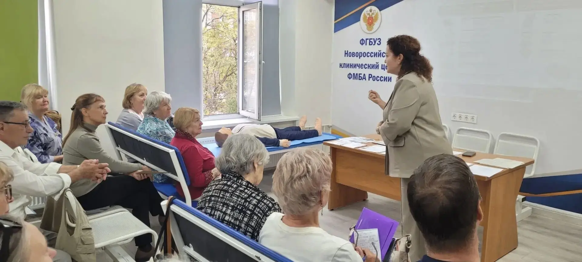 Забудьте о скучных лекциях: как в Школе активного долголетия НКЦ ФМБА тренируют мозг, п...