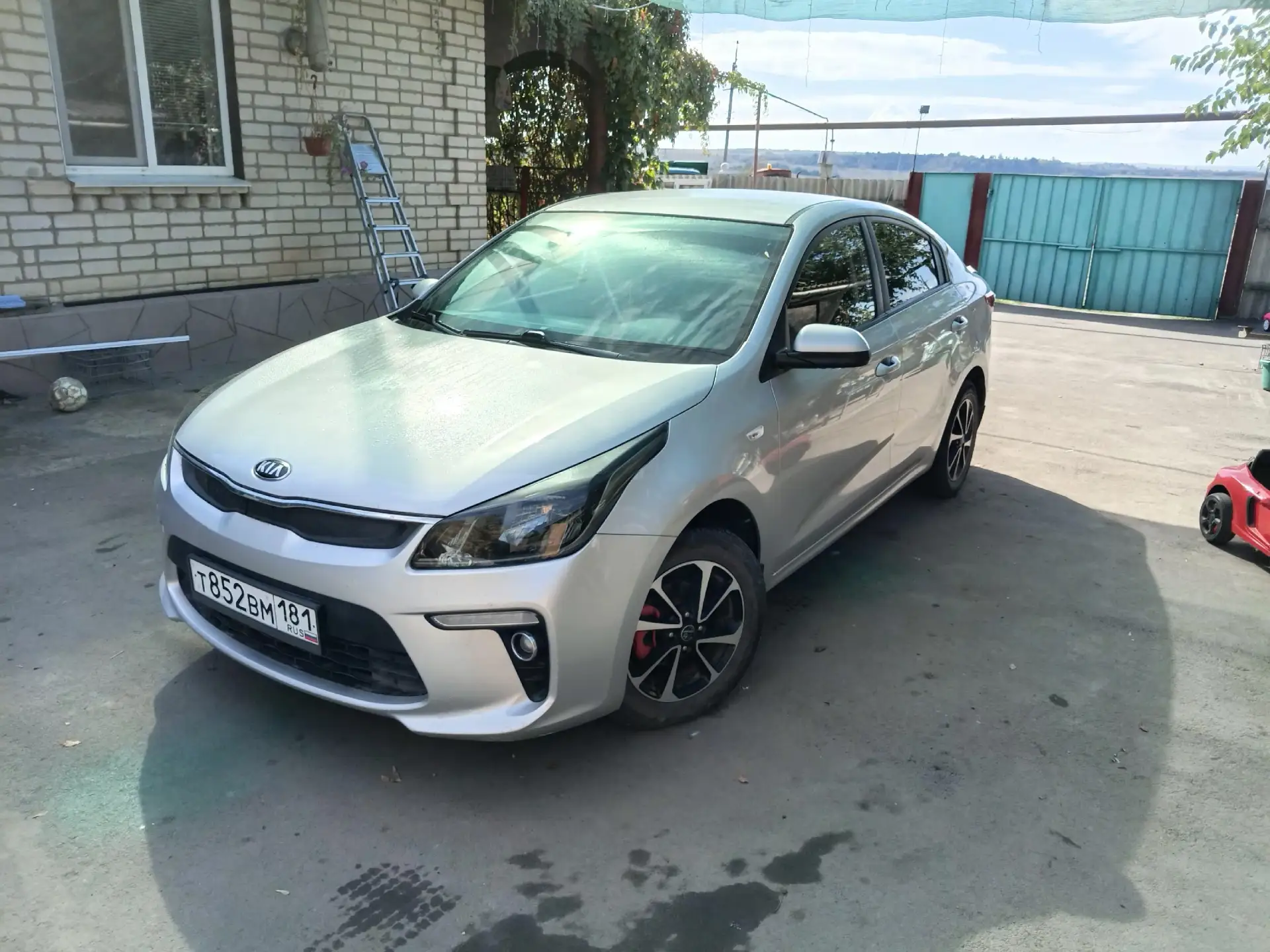 Kia Rio 4, в хорошем состоянии, намеков по ходовой и двигателю нет, любые проверки, дек...