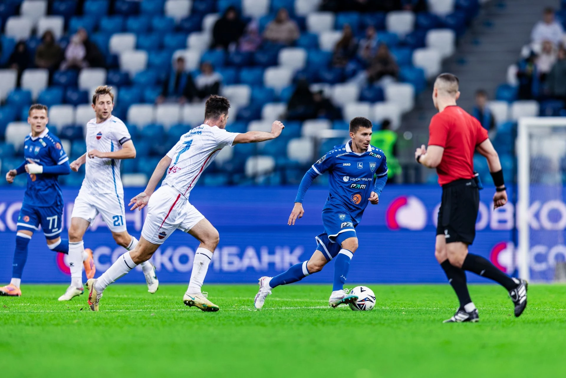 Футбольный «Енисей» проиграл лидеру Первой лиги со счётом 0:5