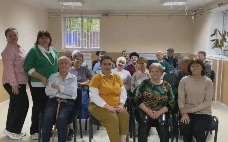 В Ессентуках наградили сурдопереводчика