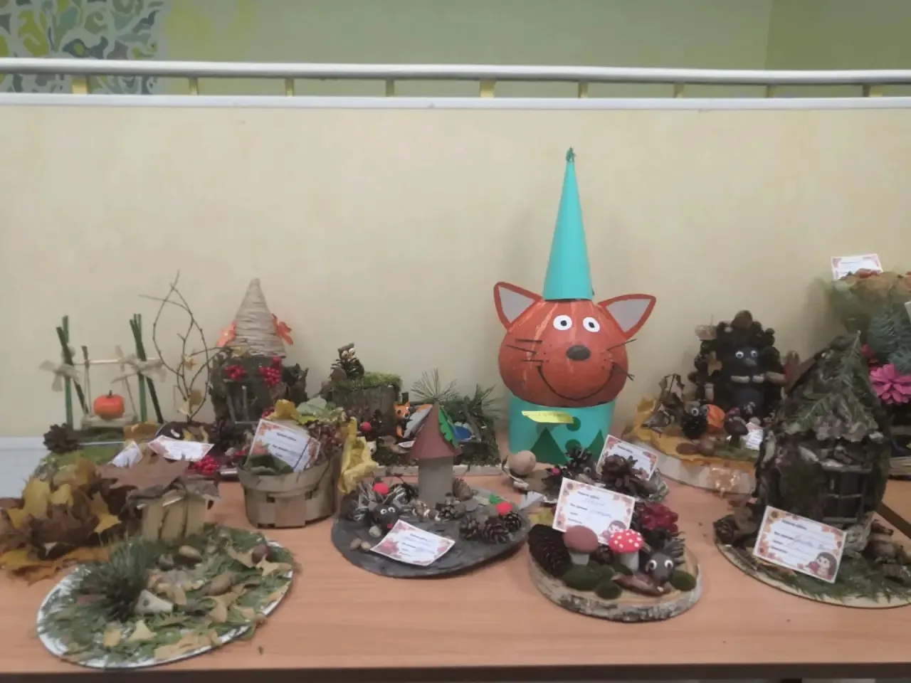 Дошкольное отделение корпус 3-52. 🍁 «Краски осени в поделках» — итоги конкурса! 🍁