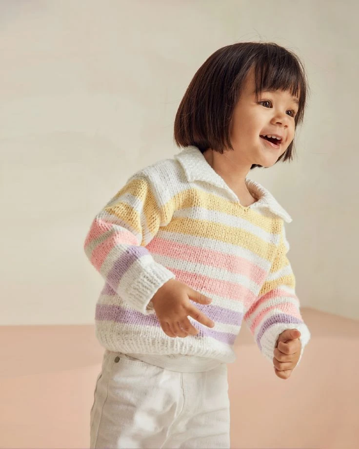 Modèle Pull Fille Céline