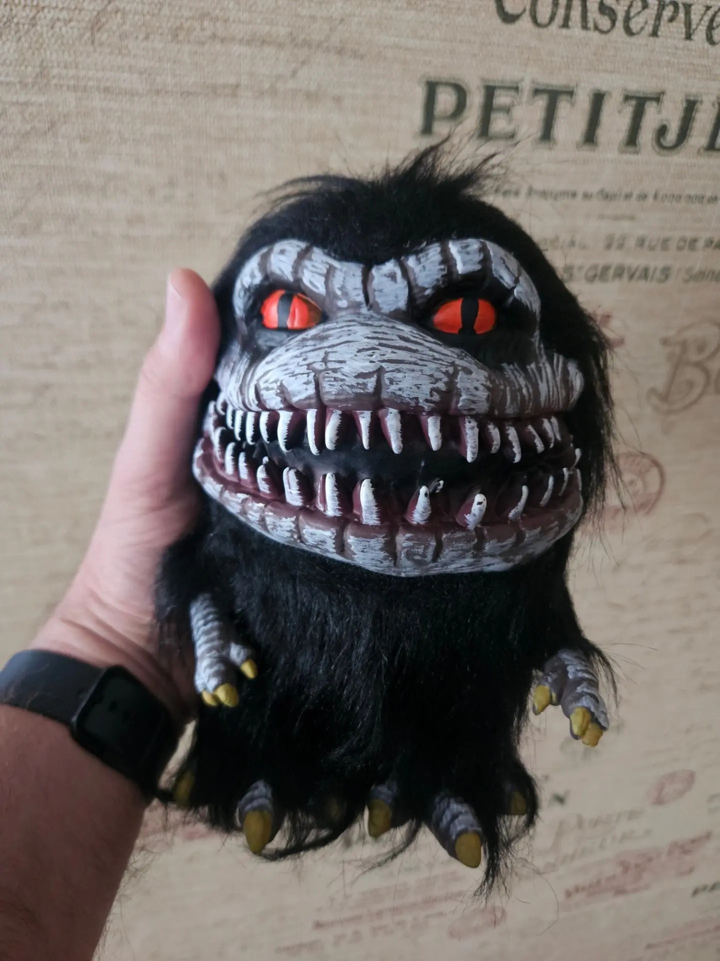 Главных монстров в фильме «Зубастики» (оригинальное название — Critters) зовут криттеры...