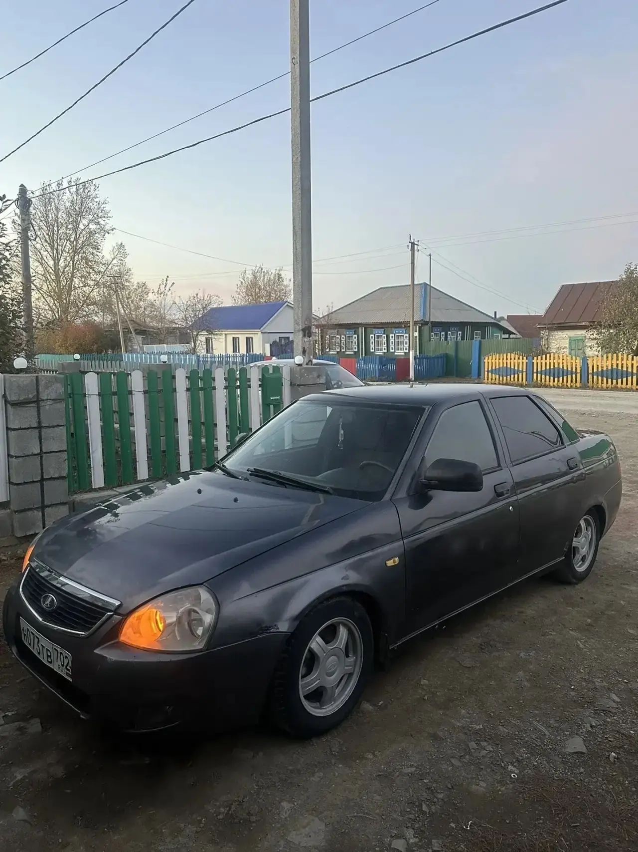 Продам приору 10 го года