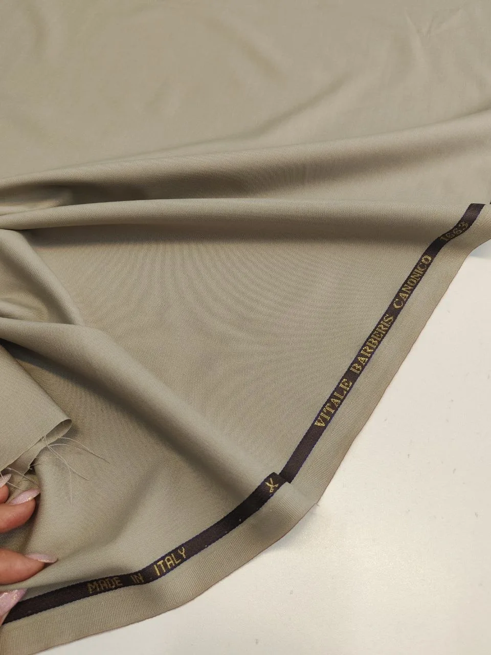Отрезы по Спеццене люксовых производителей Vitale Barbеris Canonico, Marlane, Scabal, C...