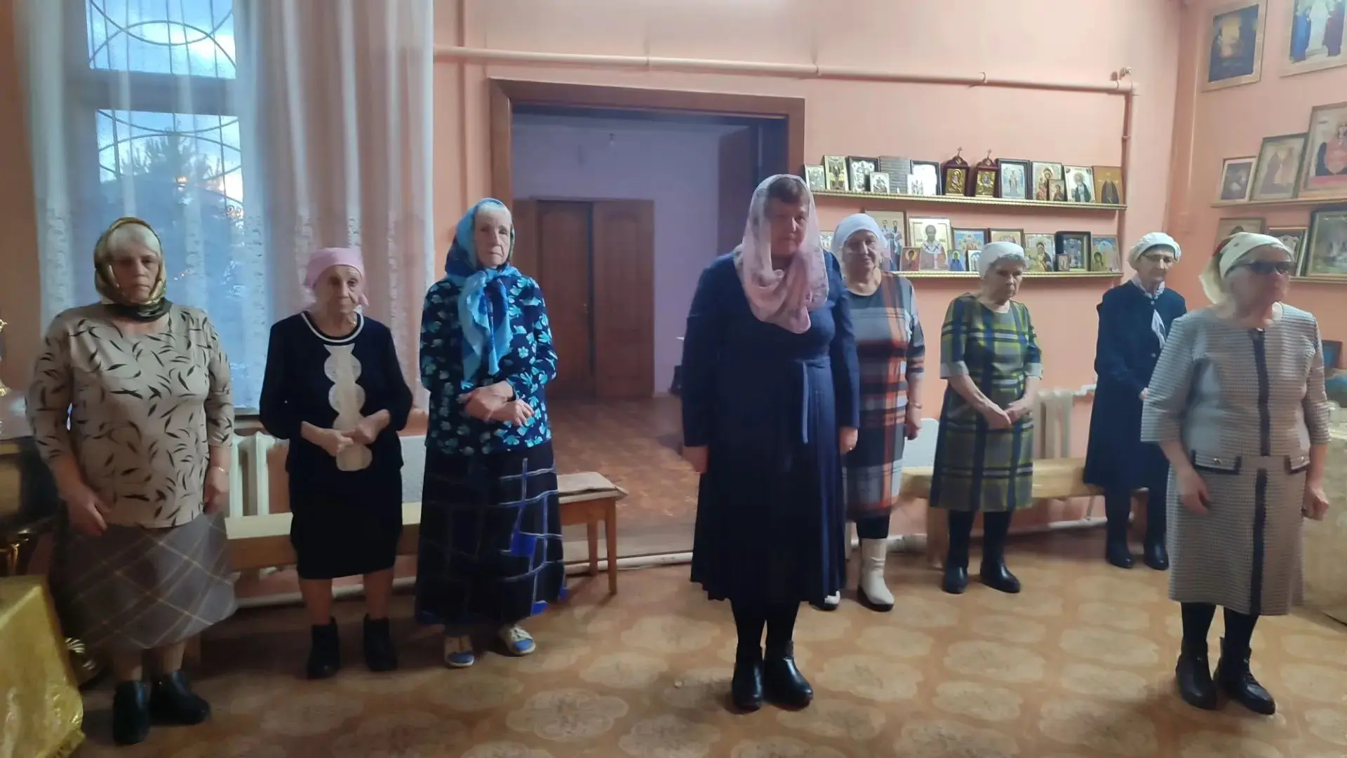 Сегодня, в храме Воздвижения Честнаго и Животворящего Креста Господня поселка Гремучий,...