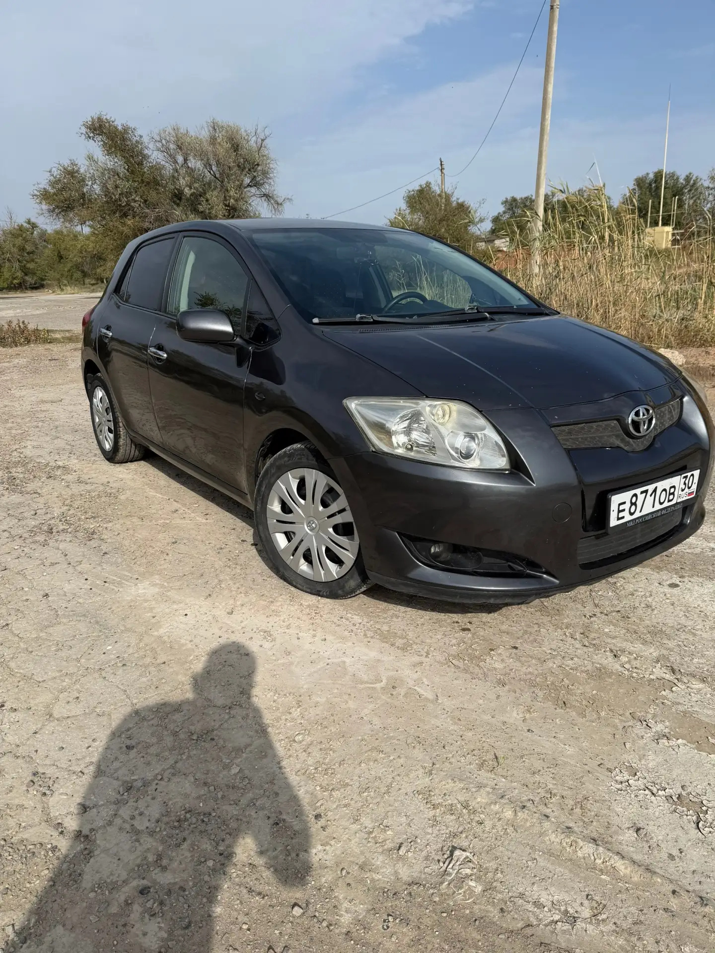 Toyota Auris 1.4 механика, пробег 210 т.