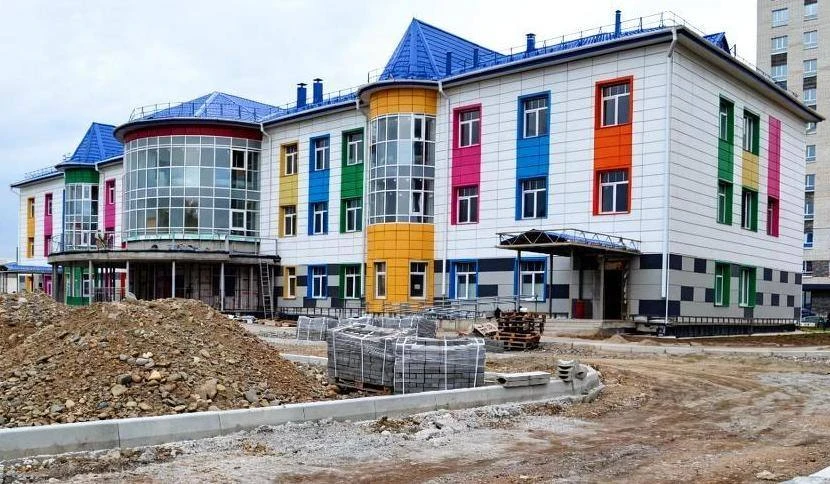 Новая поликлиника в Арбане: строительная готовность — 87%