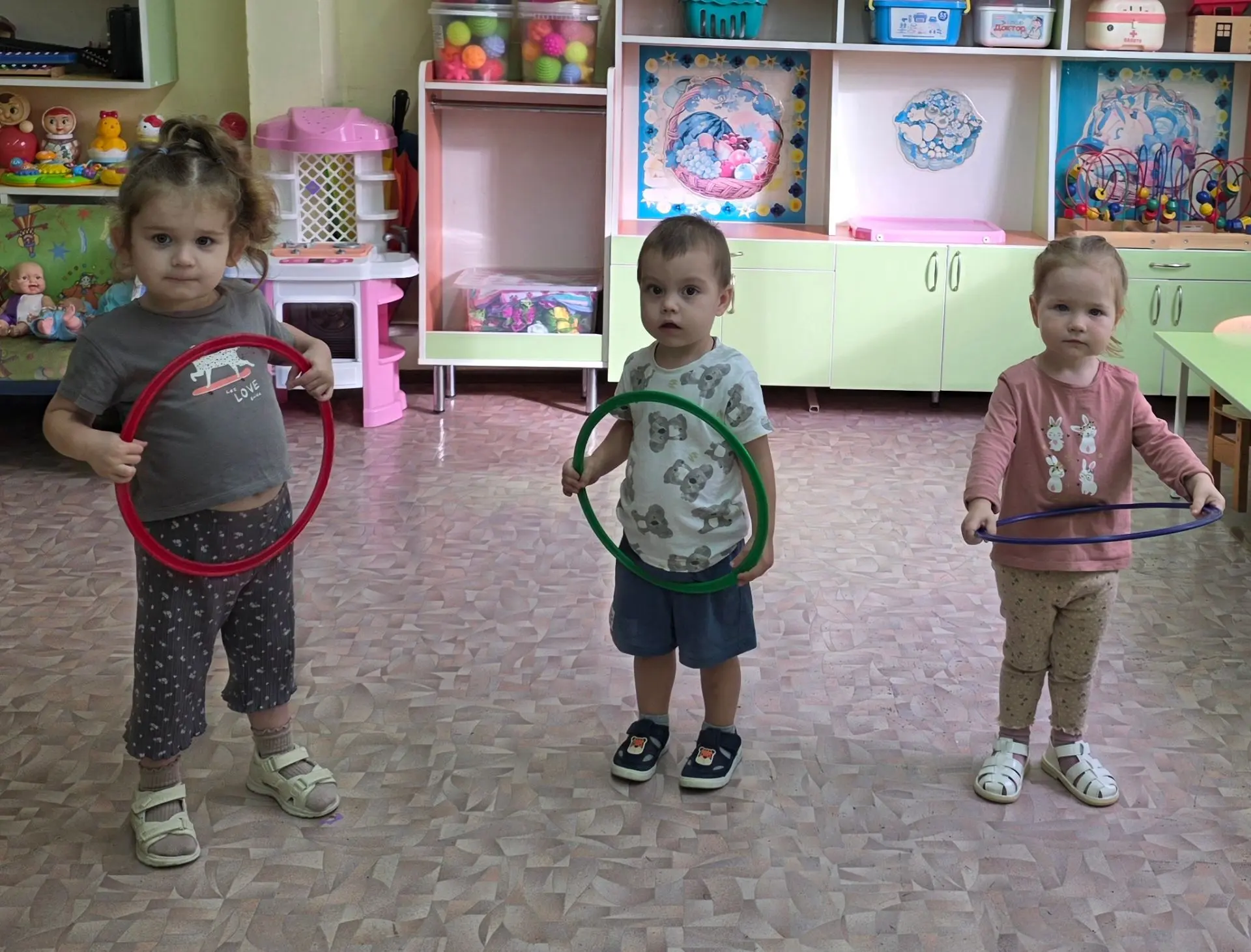 В эти предпразничные дни наша группа наполнились особым теплом и уютом.  Маленькие ручк...