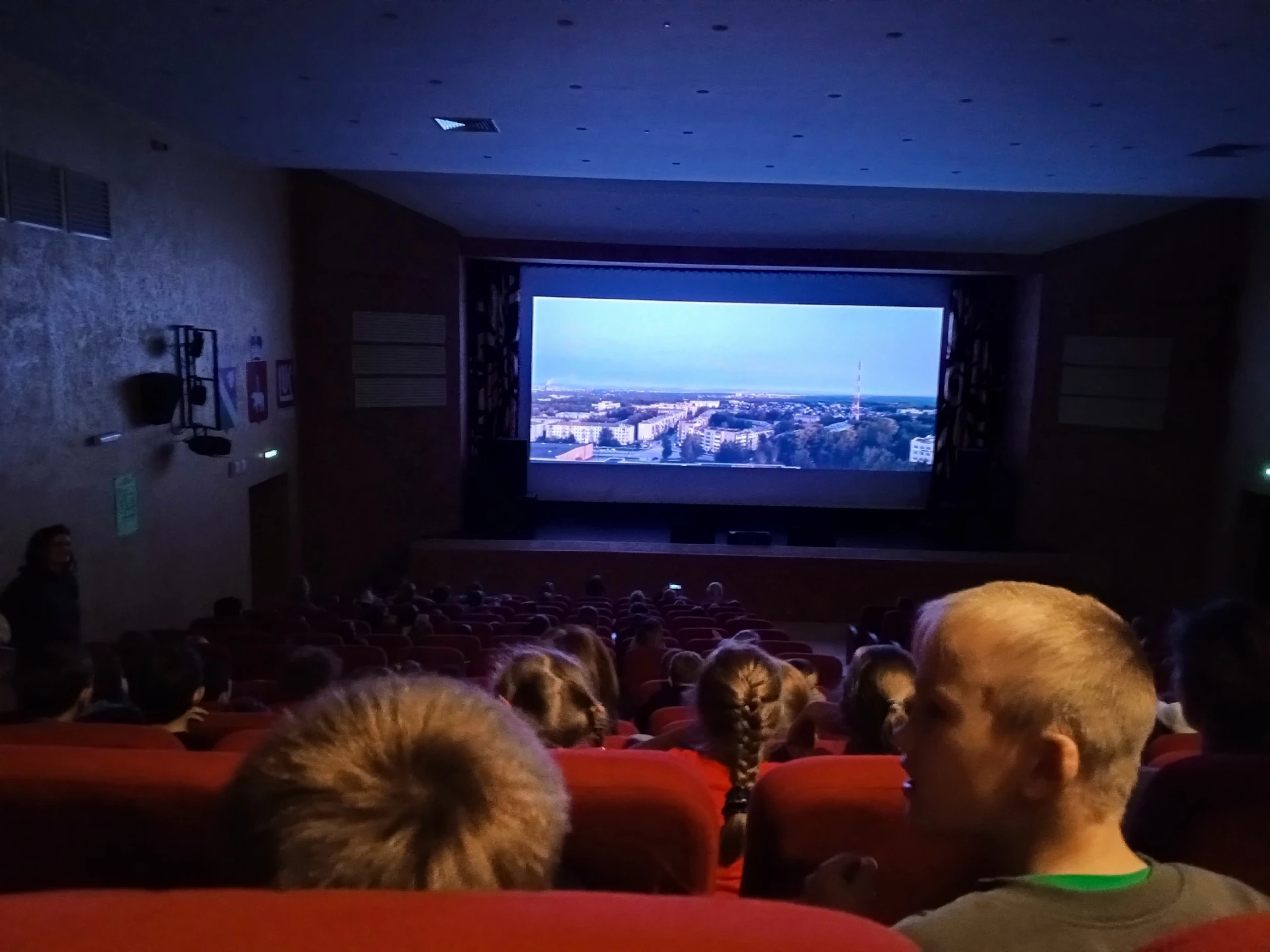 14 октября в Ильинском РДК прошёл показ фильма «Наследница. Усольские тайны» — первого ...