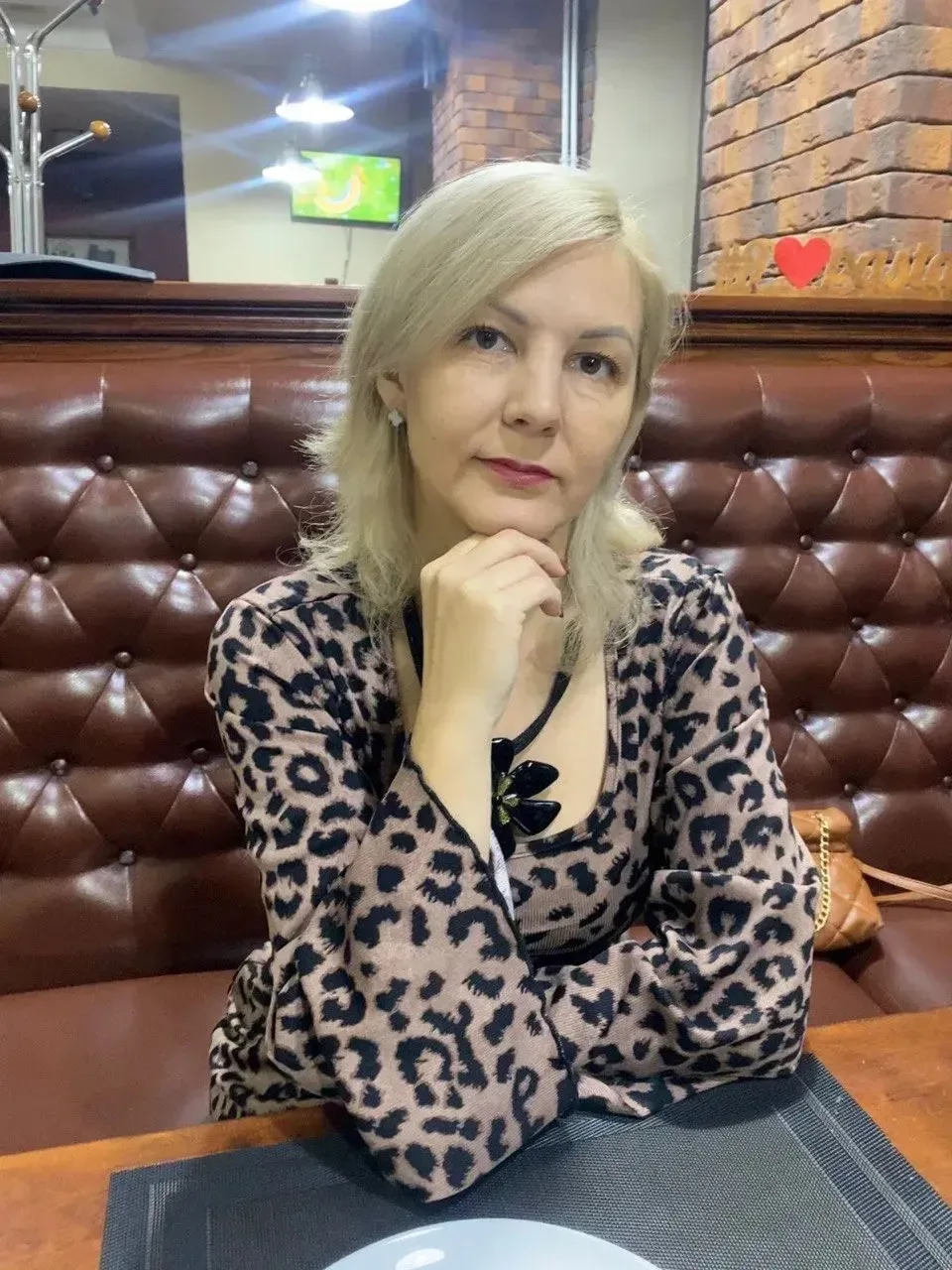 Привет ,я Оксана ! Приглашаю вас в мой  канал почитать про настоящую жизнь без глянца .
