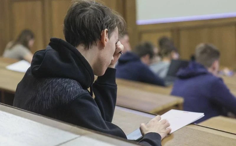 Минобрнауки предложило предоплату за семестр