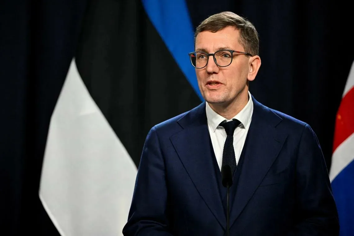 Премьер-министр Эстонии Кристен Михал предложил перекрыть резервный маршрут поставок ро...