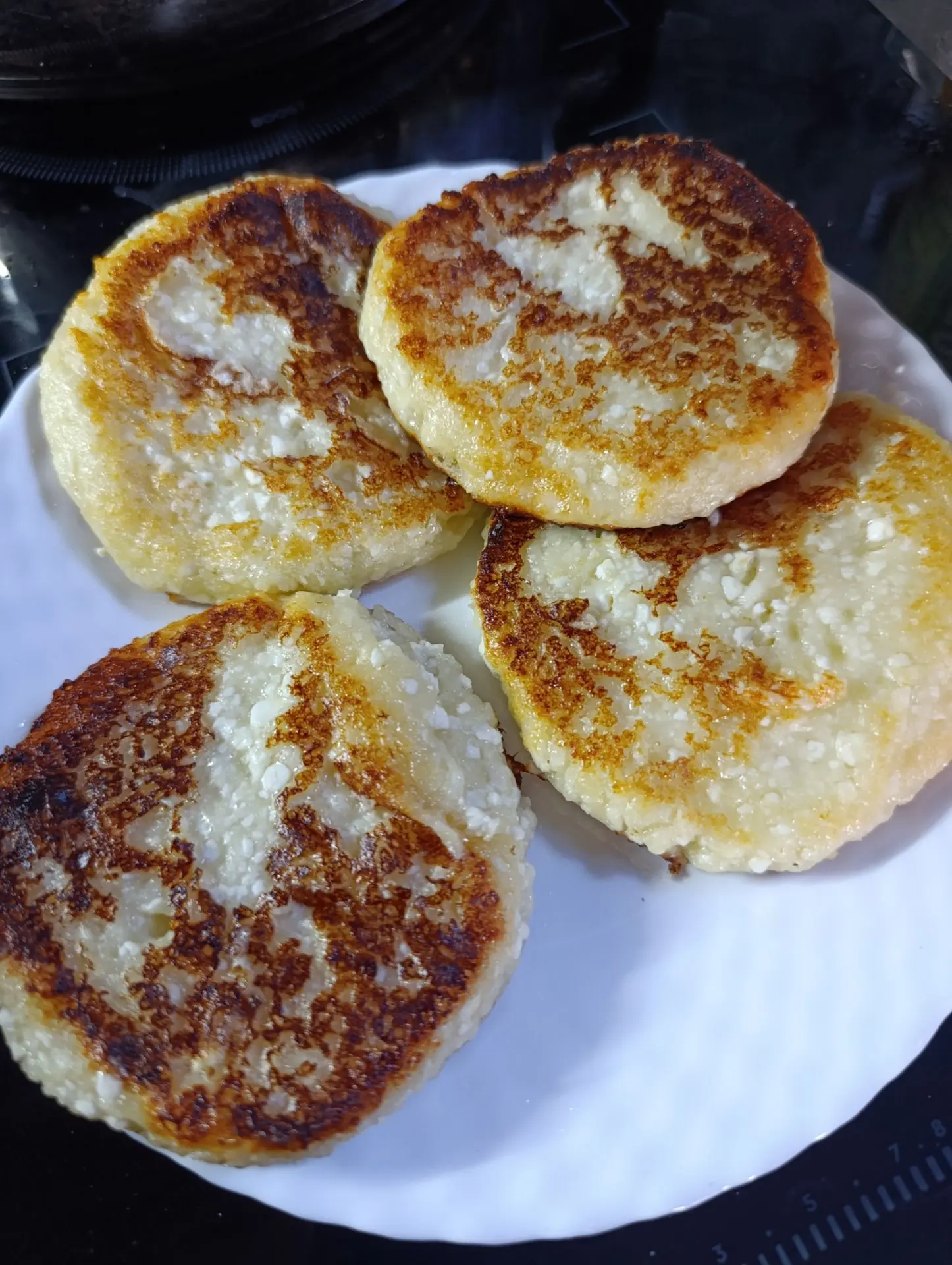 И сырники ещё 🔥🔥🔥 готовятся