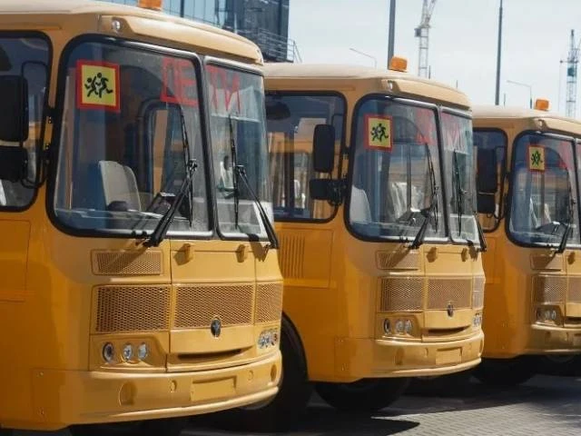Горловка получит до конца года новые школьные автобусы от Минпромторга РФ