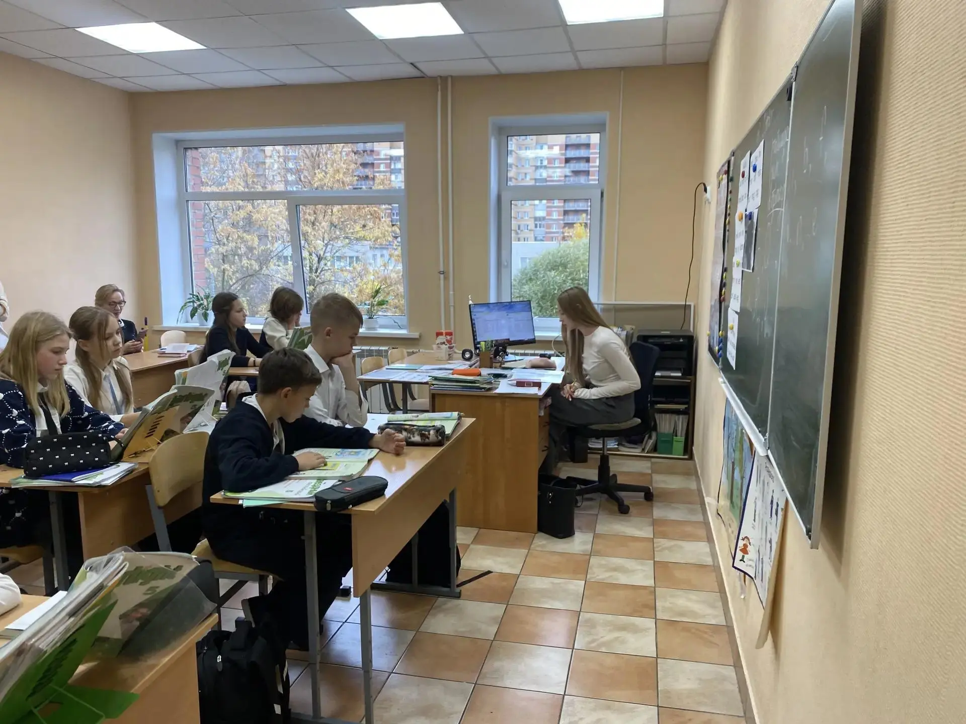 Учителя на один день: как в нашей школе прошёл День самоуправления