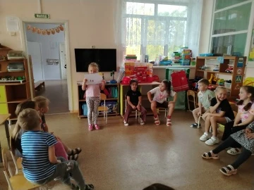 В подготовительной группе прошло творческое занятие. Мы рисовали «Самый запоминающийся ...