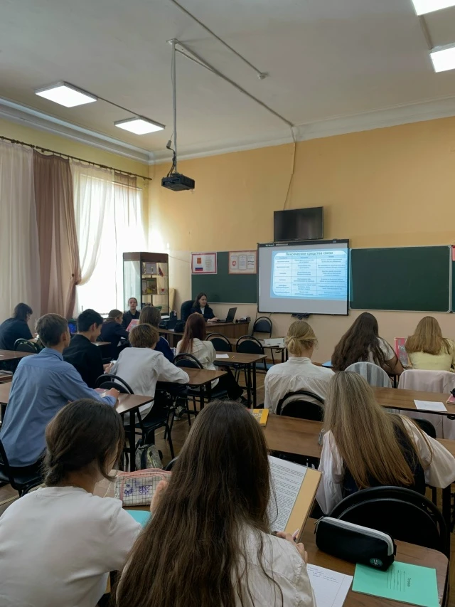 🍂 С Днем учителя! Как прошел День самоуправления в СШ № 1 им. В. Дубинина