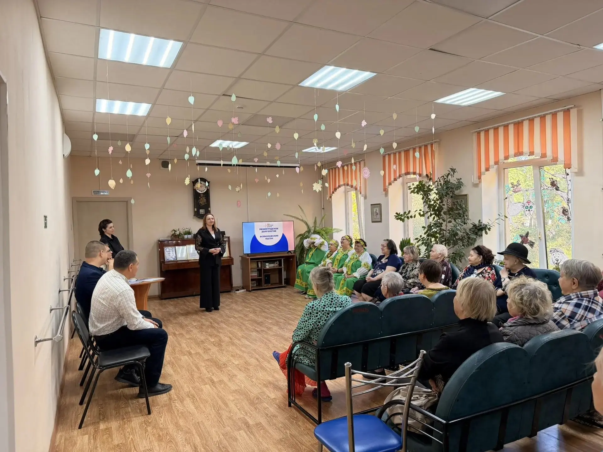 🌟 Во Всеволожском КЦСОН прошёл День открытых дверей «Университета третьего возраста»!