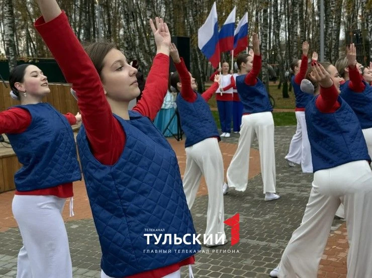 📍Детский парк «Связь поколений» открыли в Суворове